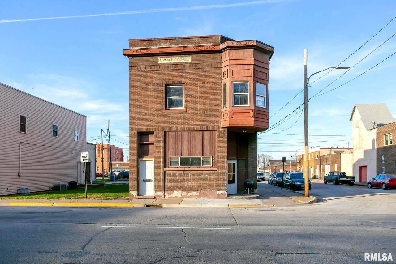 1043 16TH - Photo 1