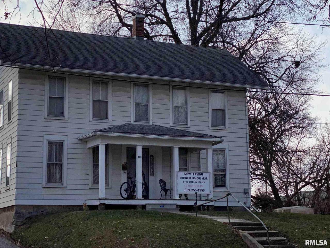 423 Calhoun - Photo 1