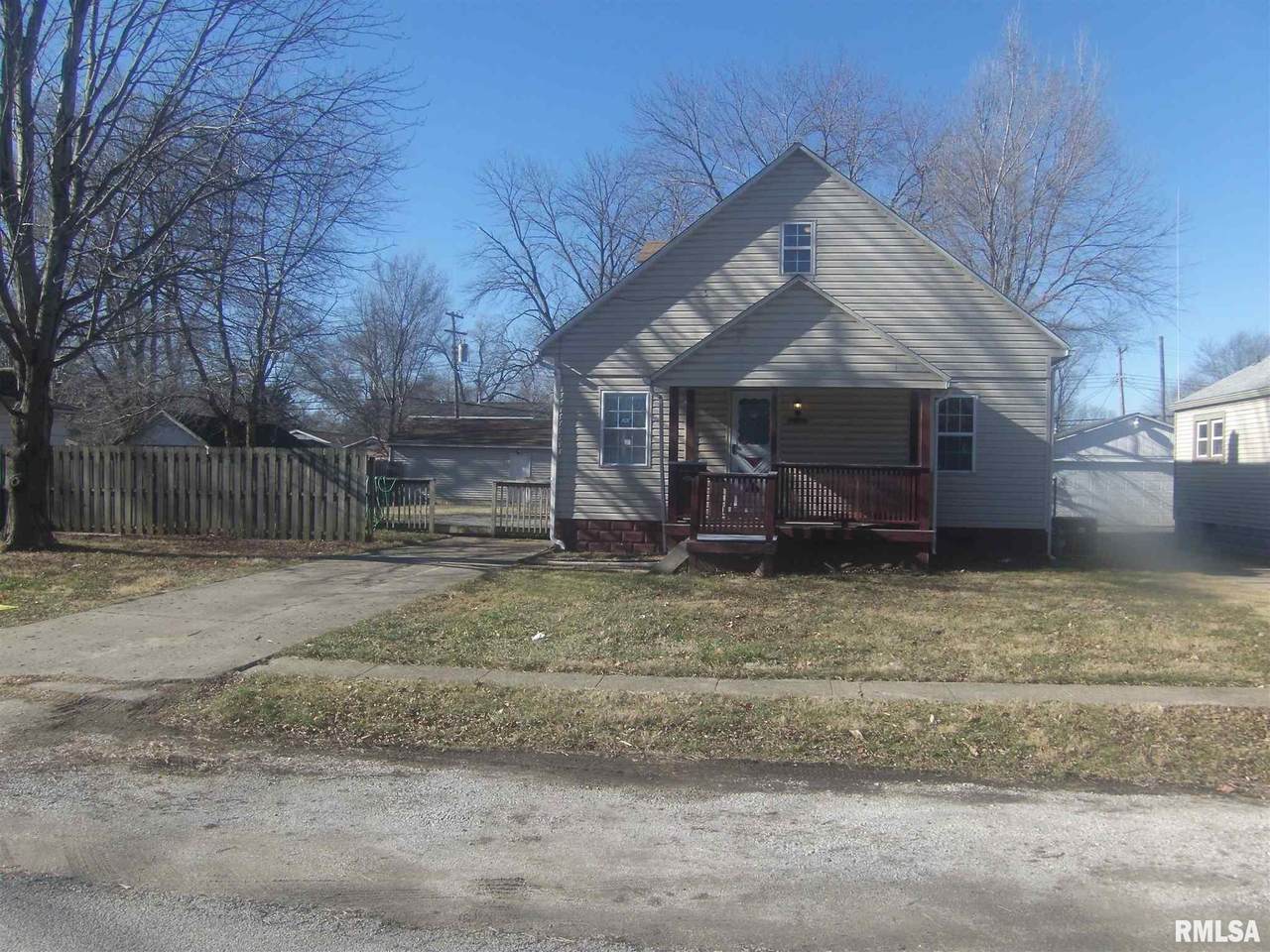 2617 Holmes - Photo 1