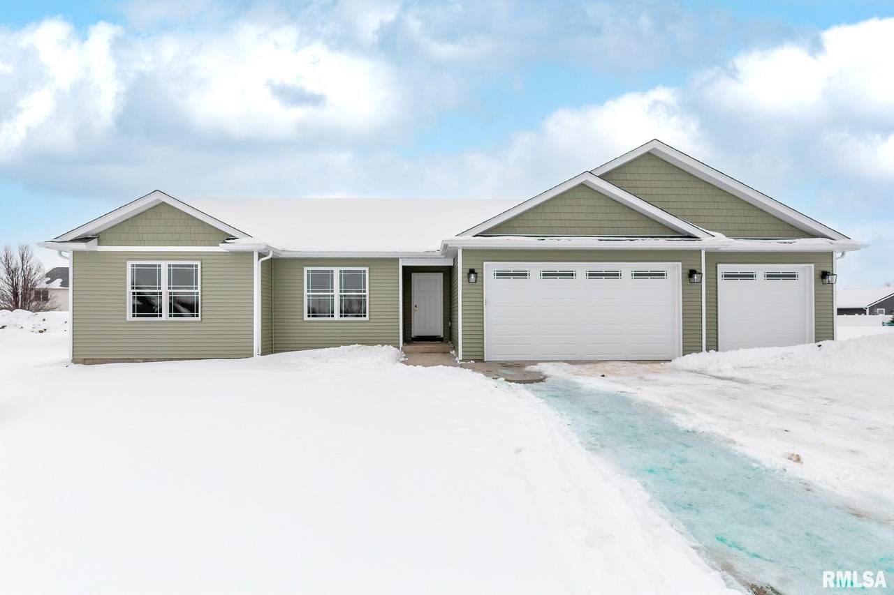 4704 12TH Street - Photo 1
