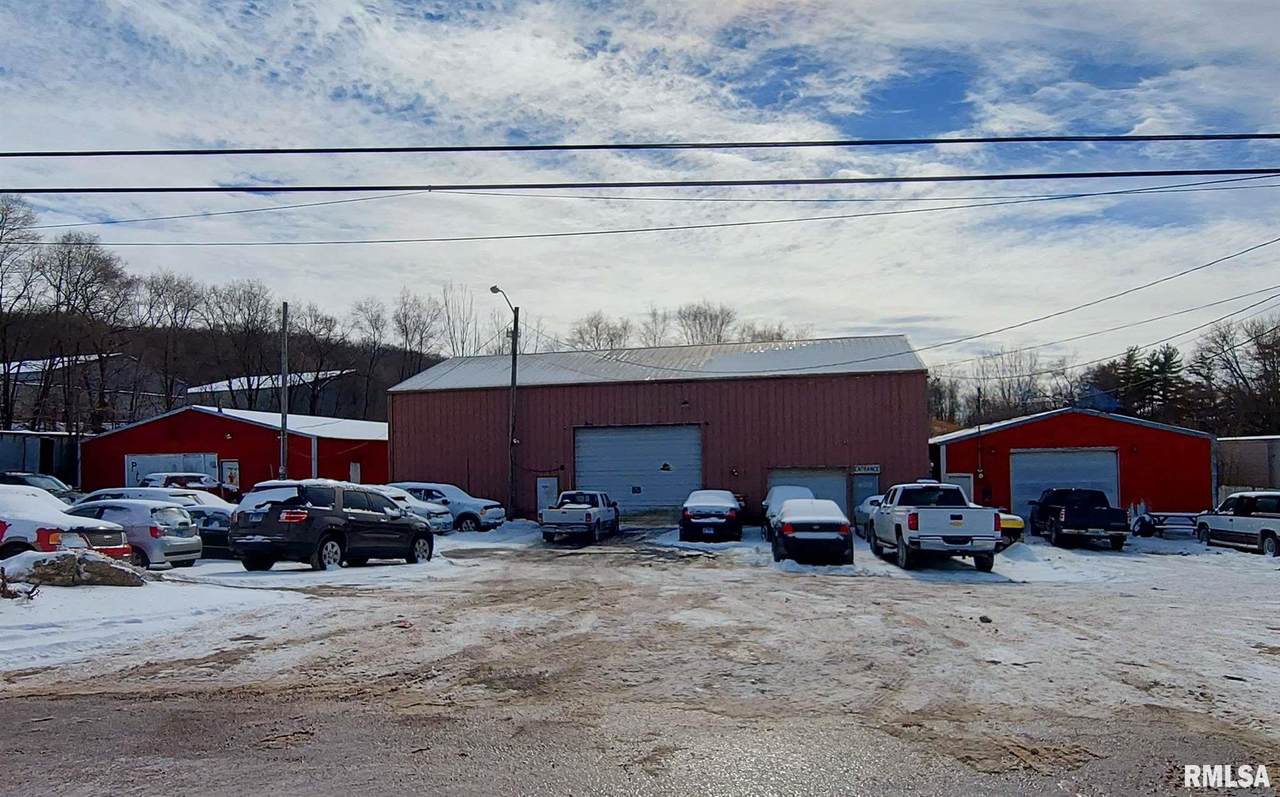 4663 Main - Photo 1