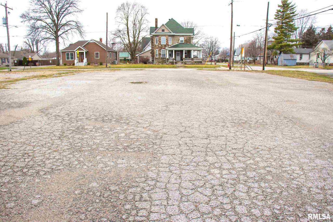 625 Broad Street - Photo 1