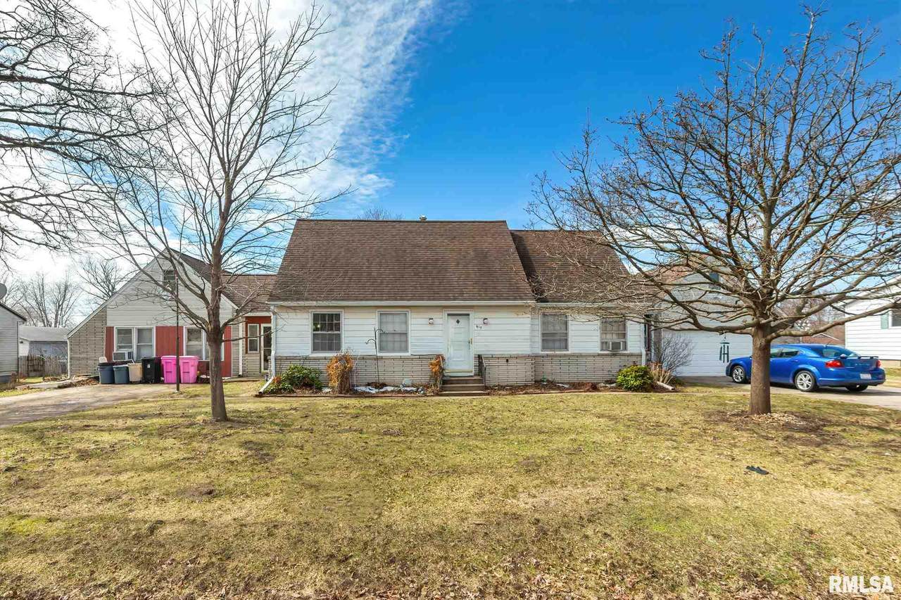 615 7TH Street - Photo 1
