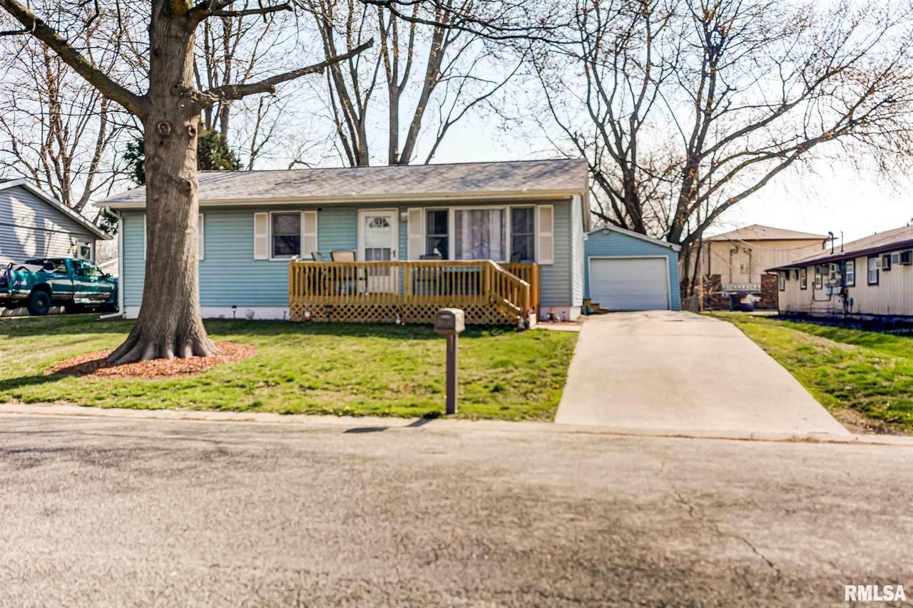608 Pine Street - Photo 1