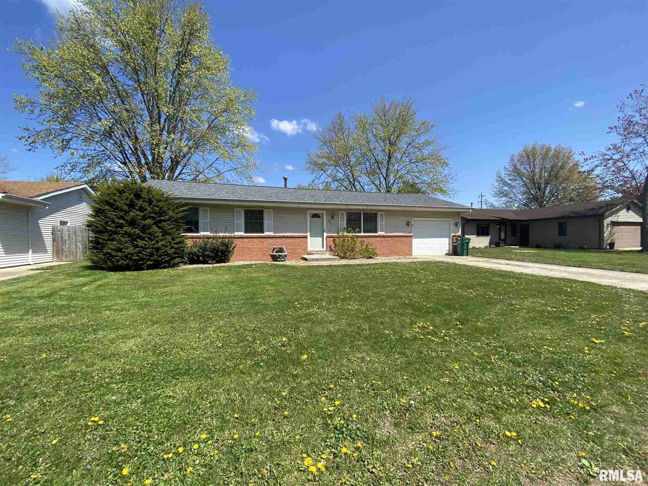 833 Cypress Drive - Photo 1