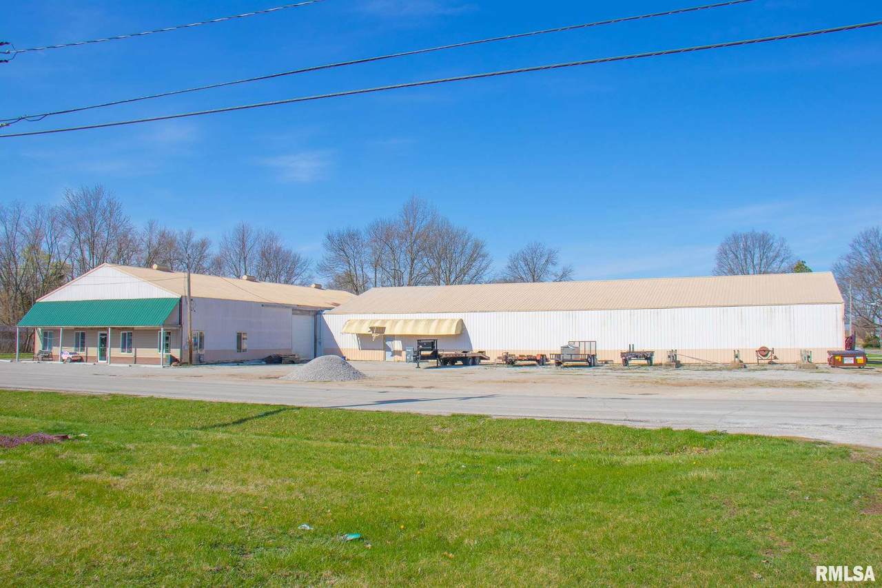 1050 Broad - Photo 1