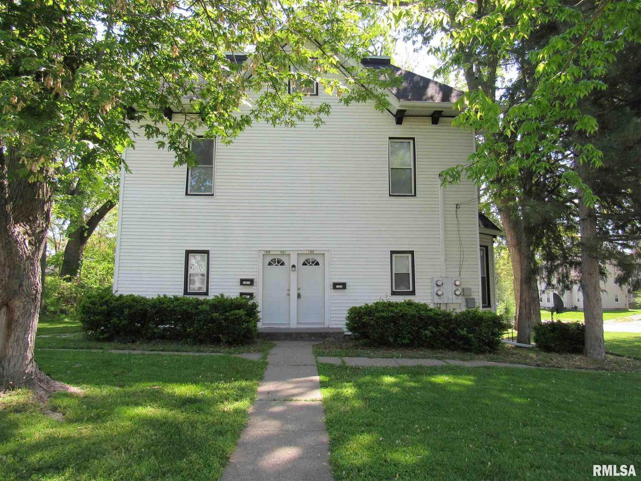 1305 Arlington Avenue - Photo 1