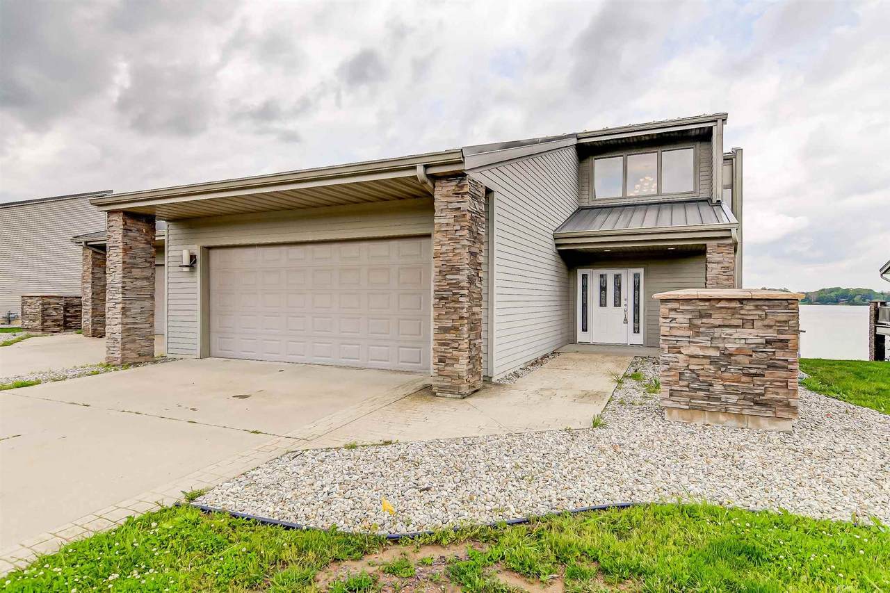 311 Harbor Pointe Place - Photo 1