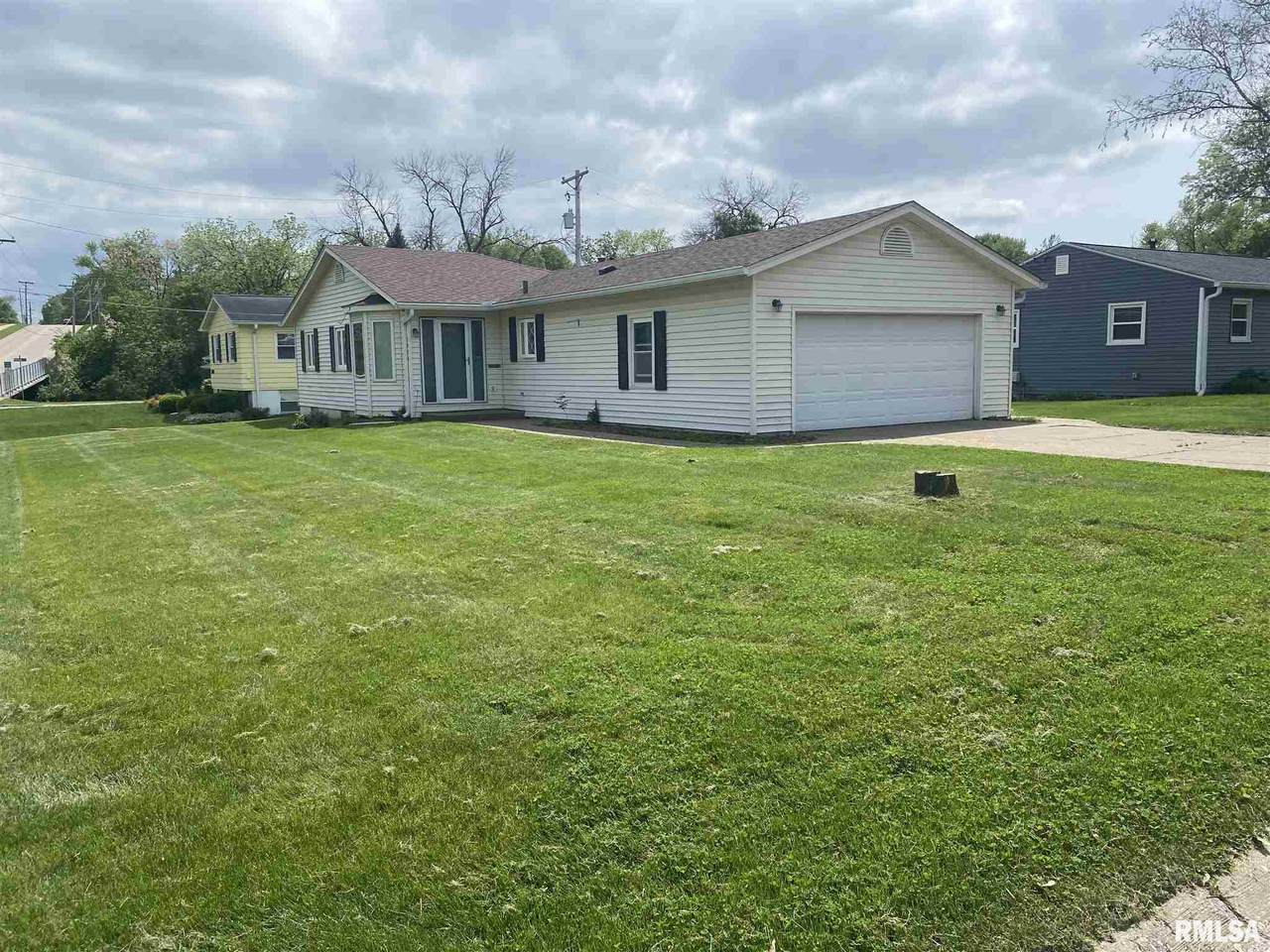 1624 18TH Street - Photo 1