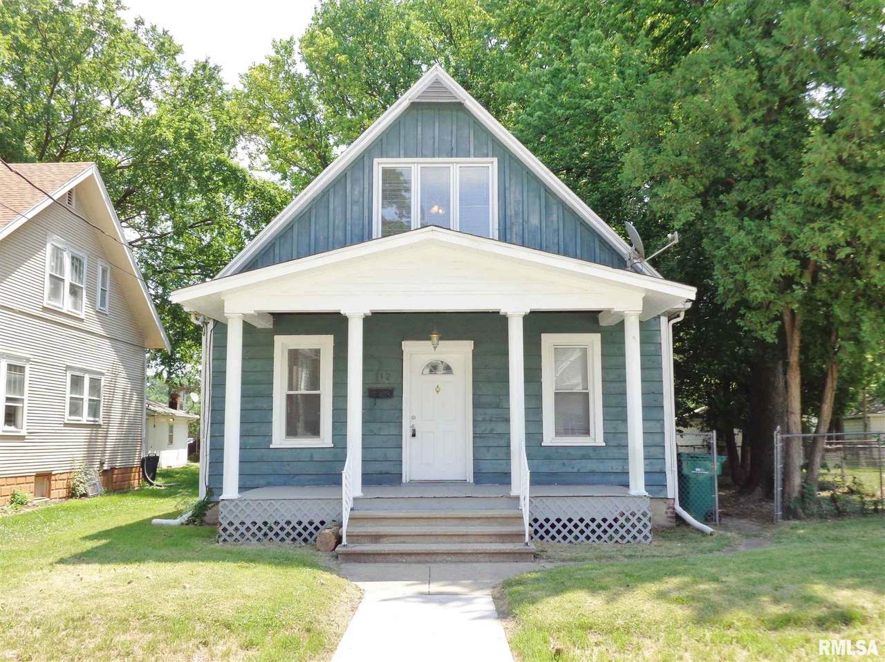 112 Cedar Avenue - Photo 1
