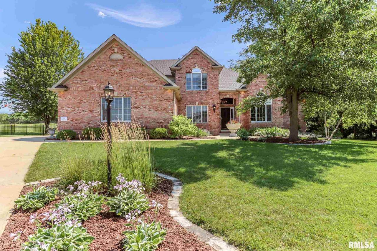 2201 Pinnacle Drive - Photo 1