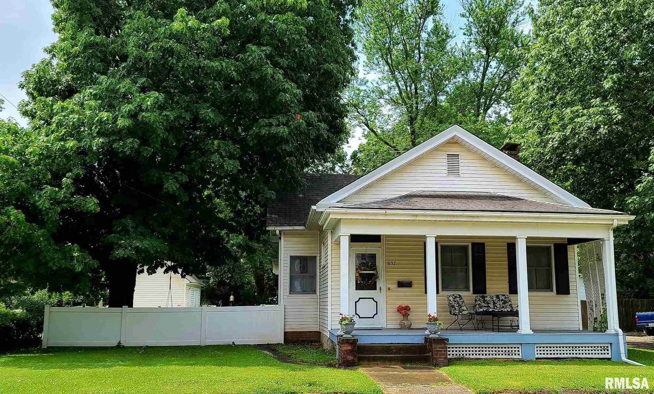 637 1st South Street - Photo 1
