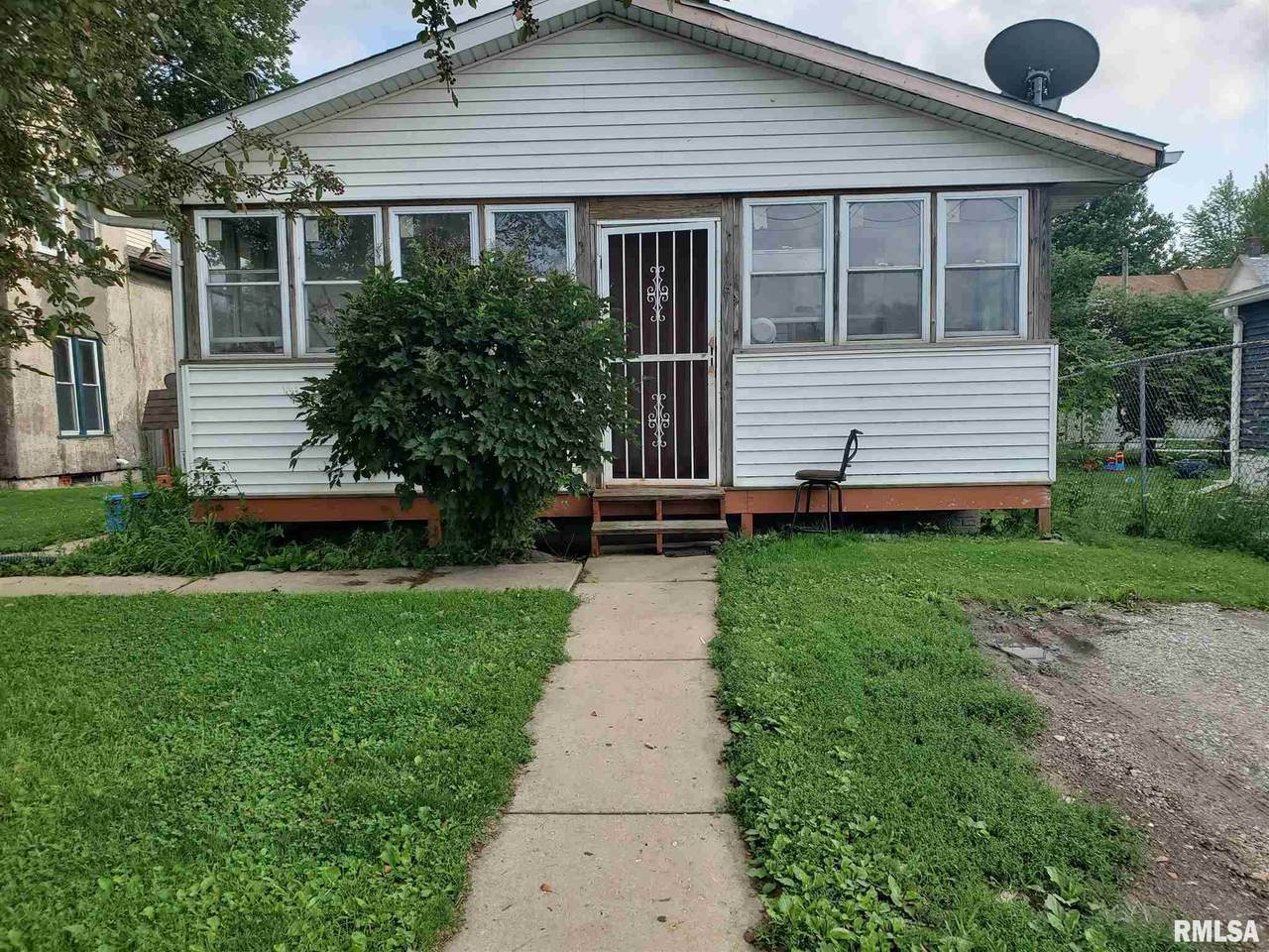 116 Railroad Avenue - Photo 1
