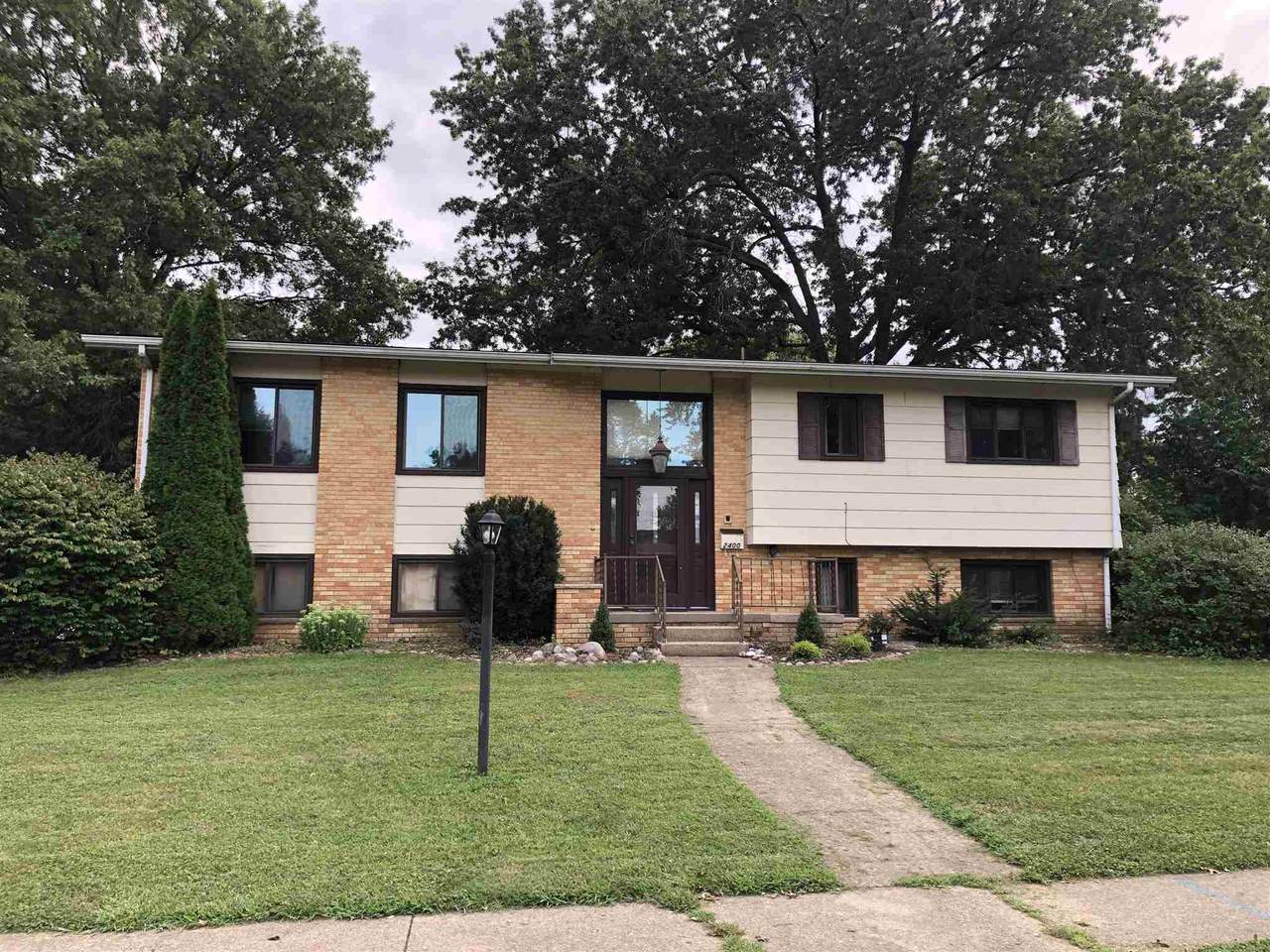 2400 Westchester Boulevard - Photo 1
