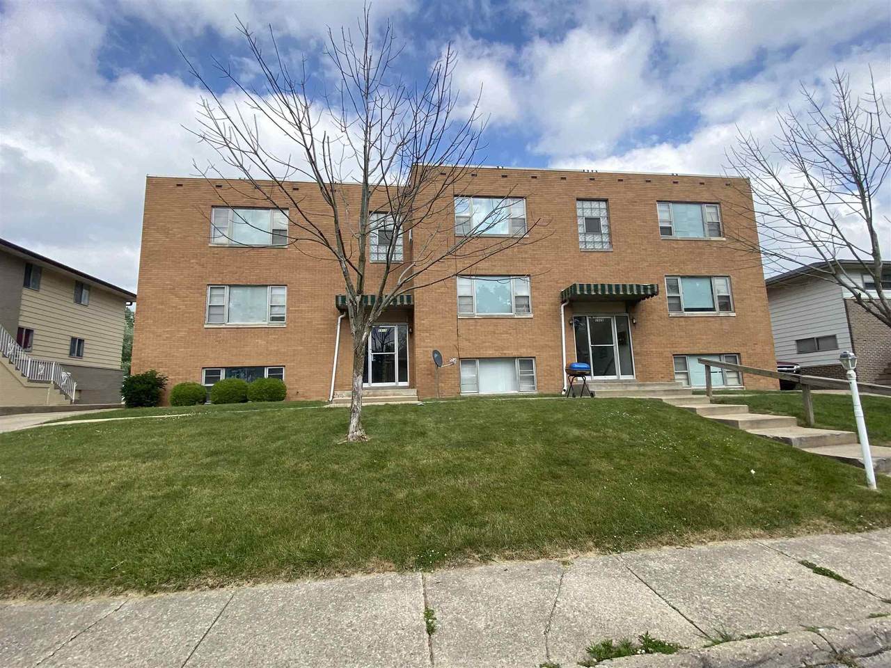 2908 -2910 Rockwood Drive - Photo 1