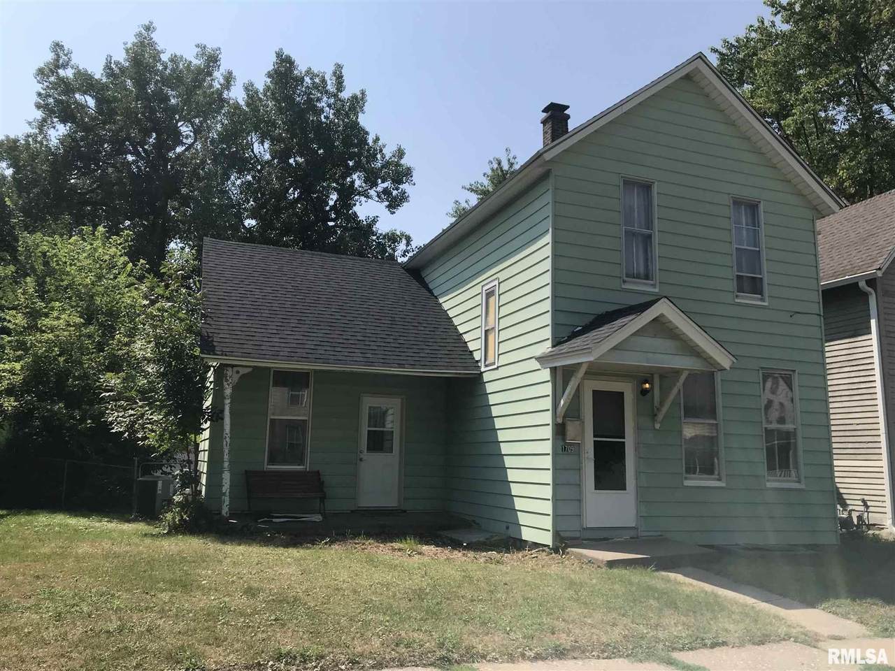 1709 6TH Street - Photo 1