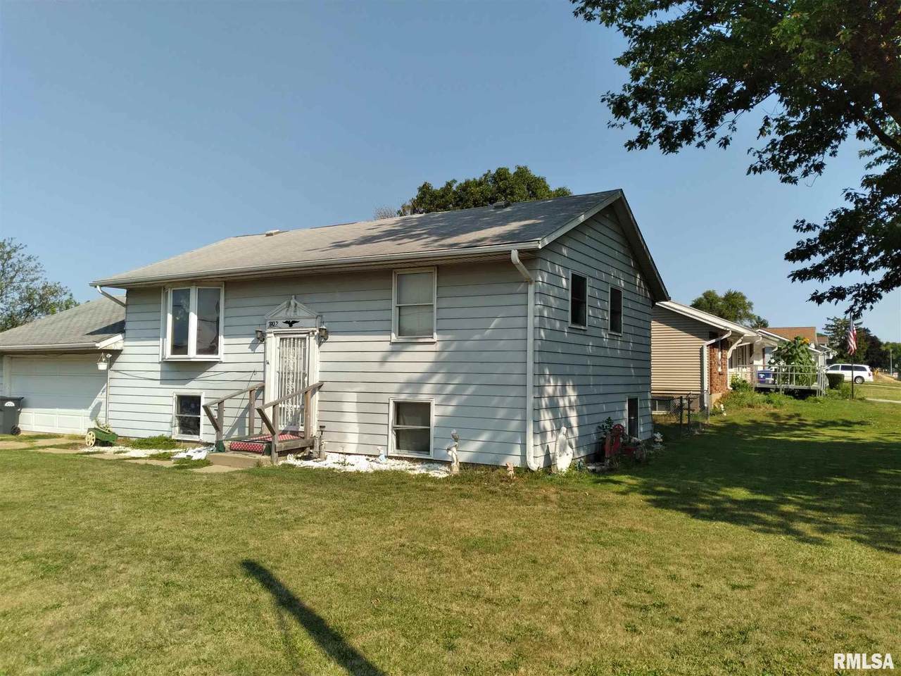 902 13TH Avenue North - Photo 1