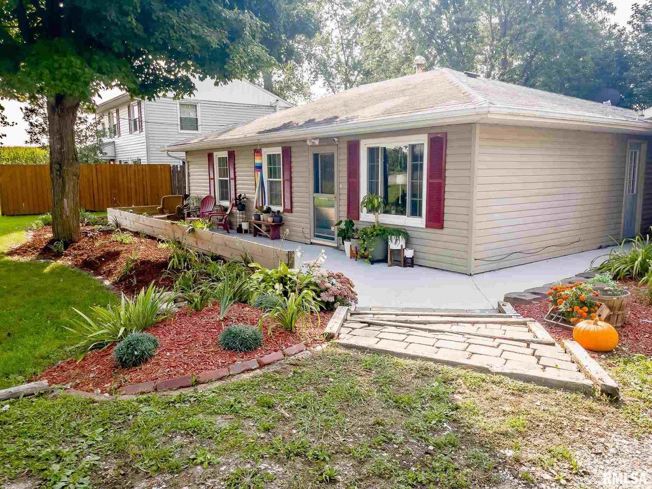 13610 137TH Avenue West - Photo 1