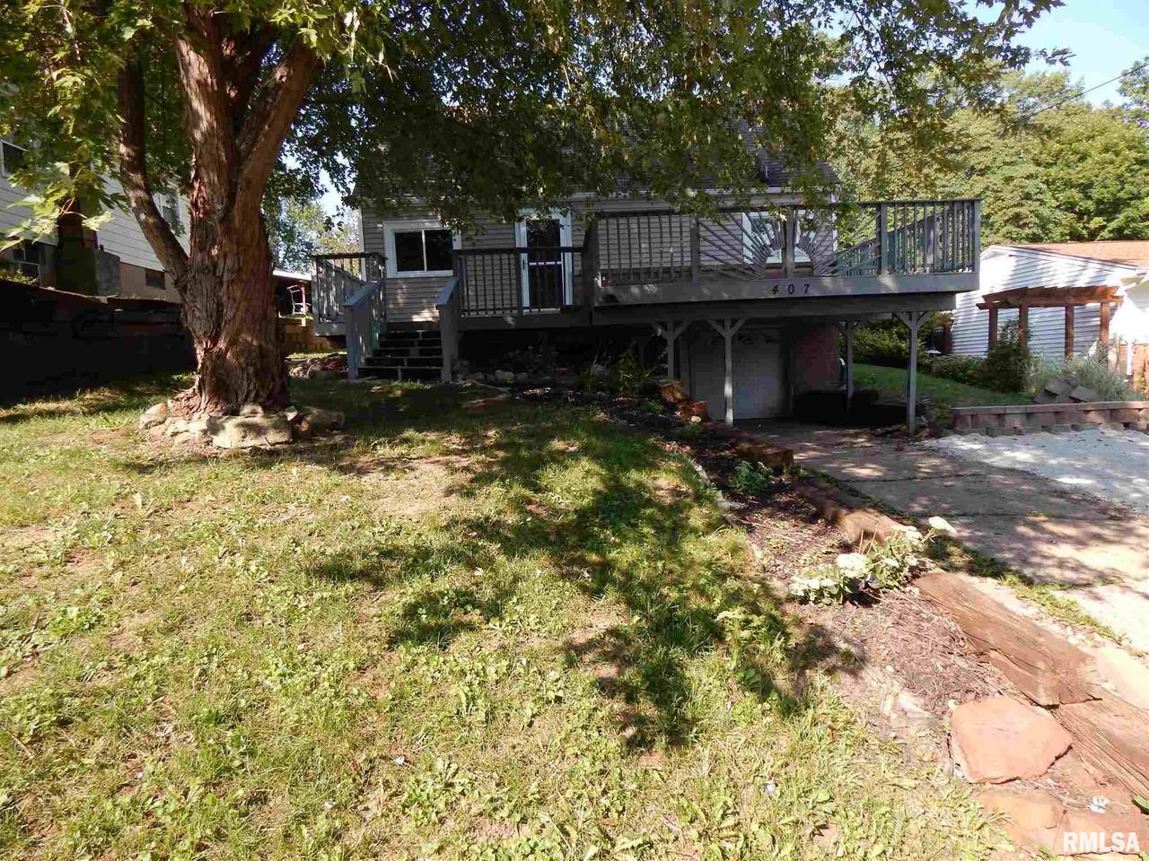 407 Eastland Avenue - Photo 1