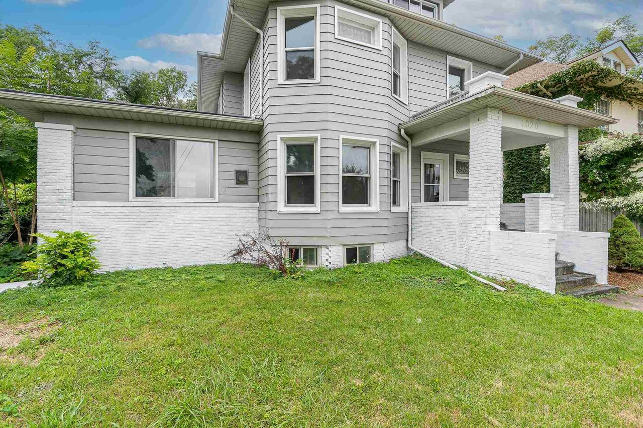 1020 6TH Avenue - Photo 1