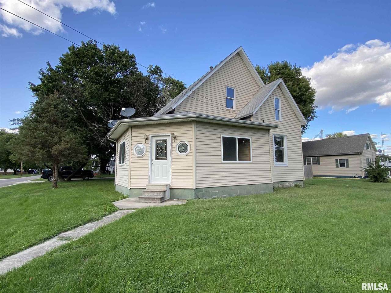 201 Railroad Street - Photo 1