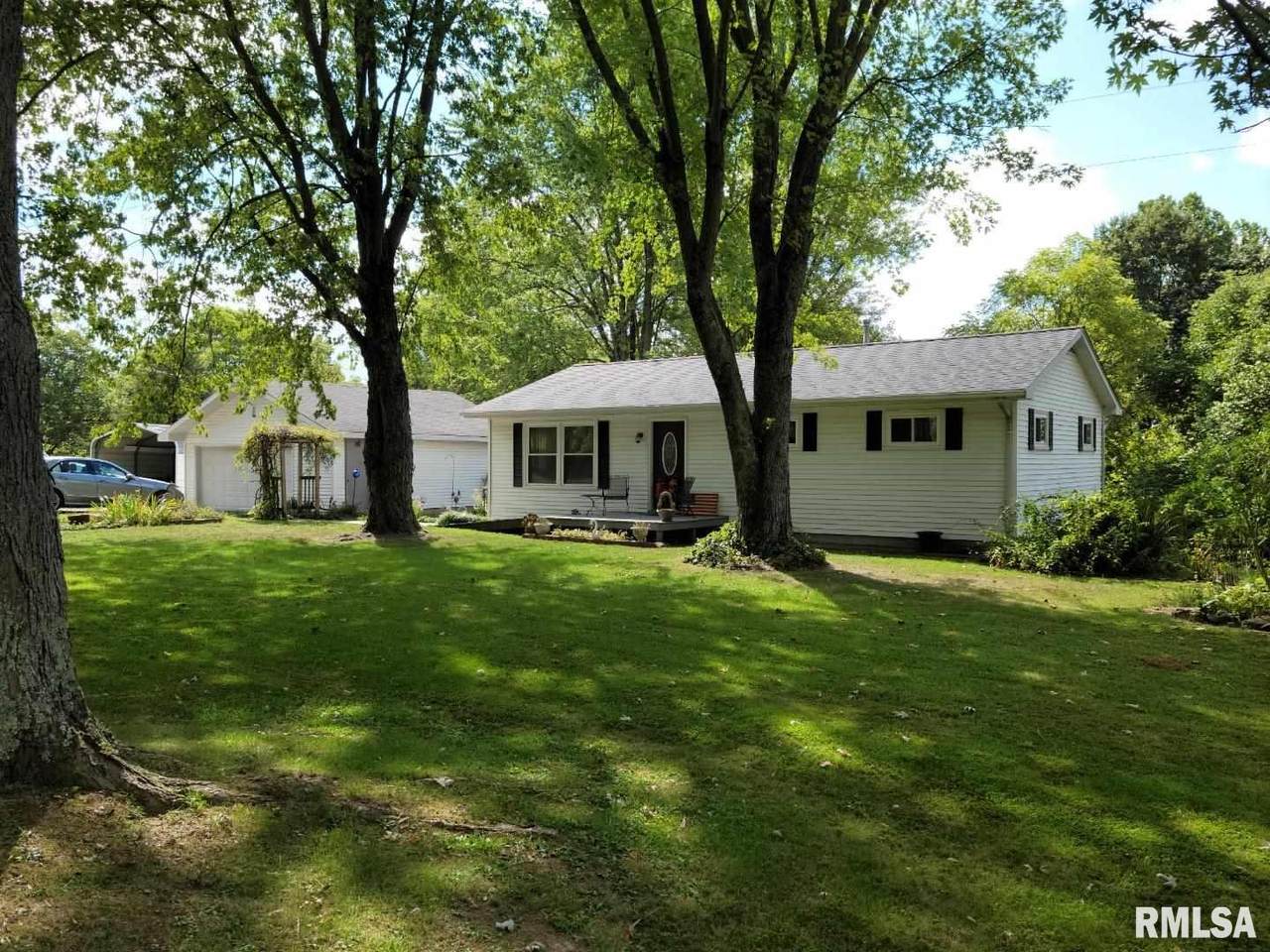 640 Wing Hill Road - Photo 1
