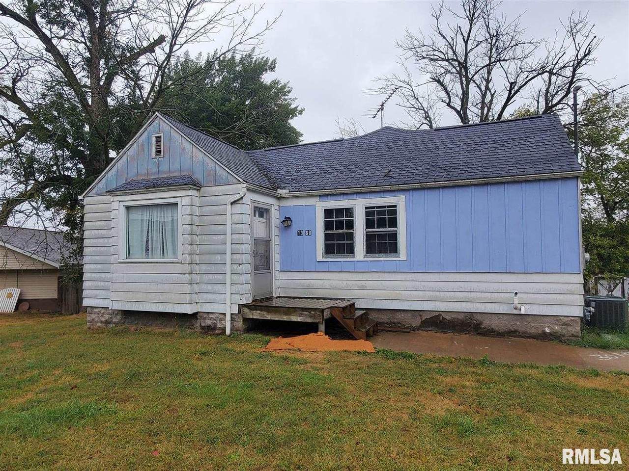 1360 Harrison Drive - Photo 1