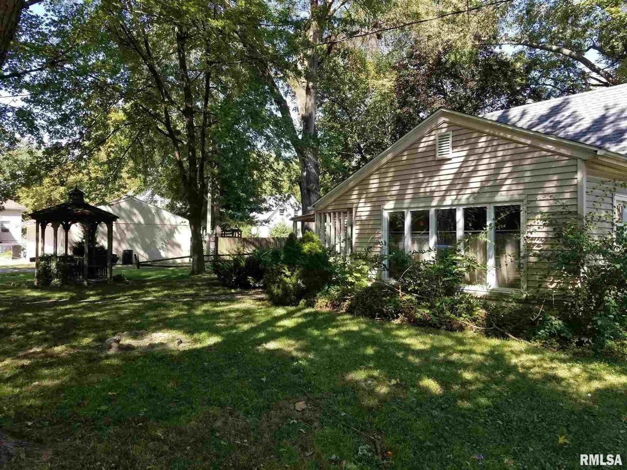 210 Woodlawn Road - Photo 1