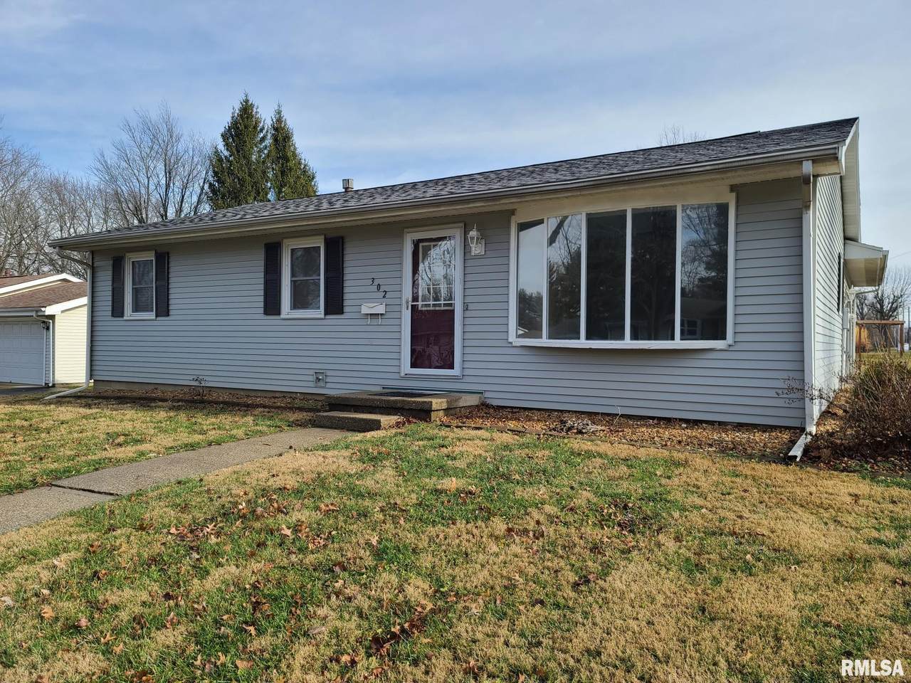 302 Brookside Drive - Photo 1
