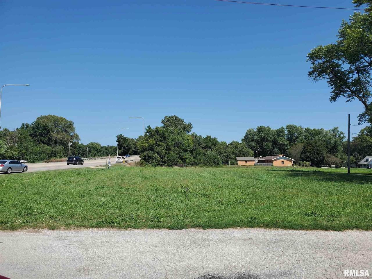 1712 Dirksen Parkway - Photo 1