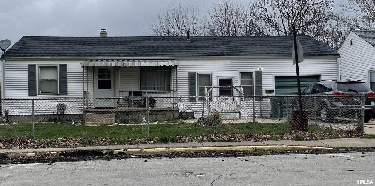 3045 Linden Avenue - Photo 1