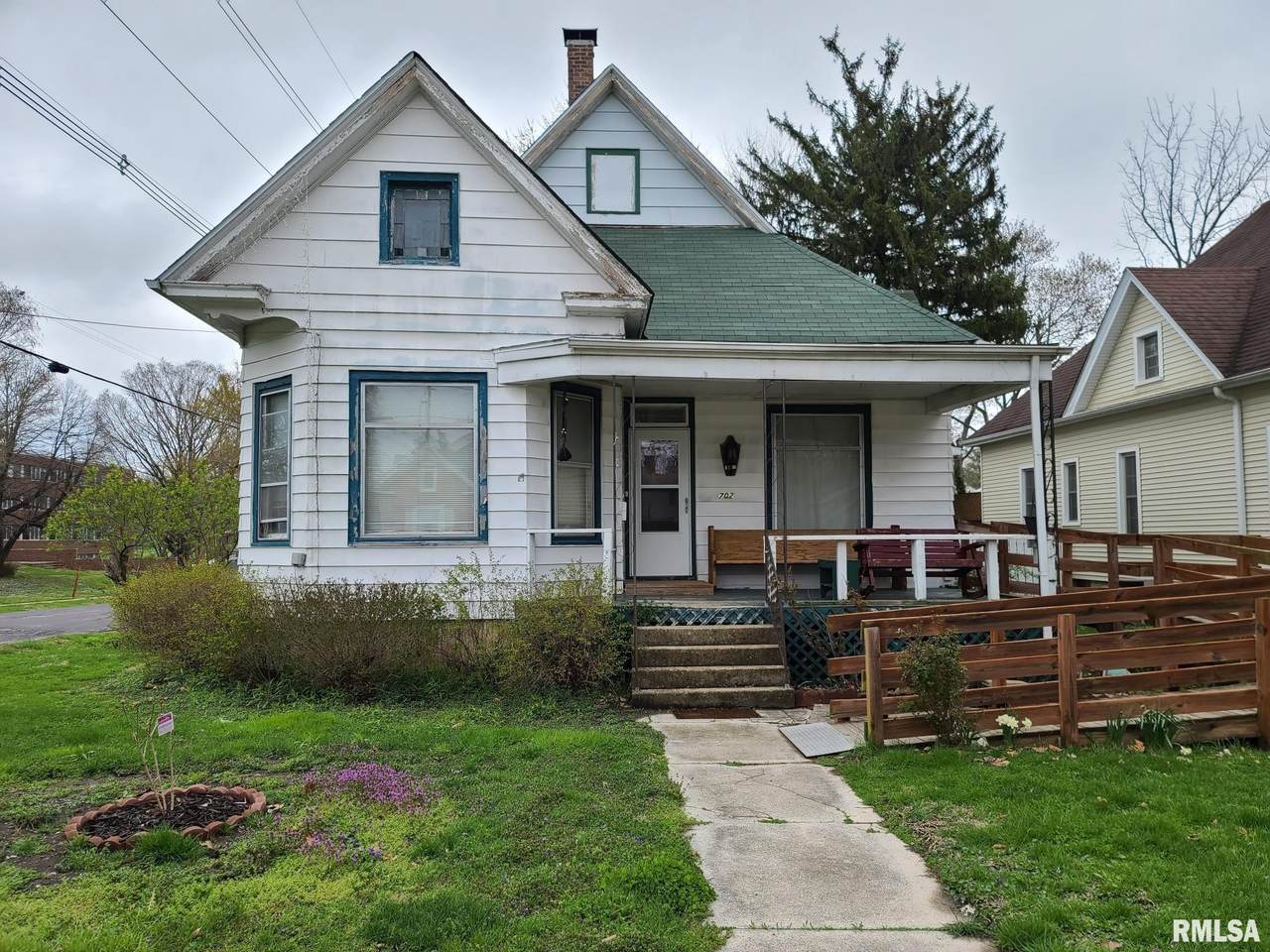 702 Clay Avenue - Photo 1