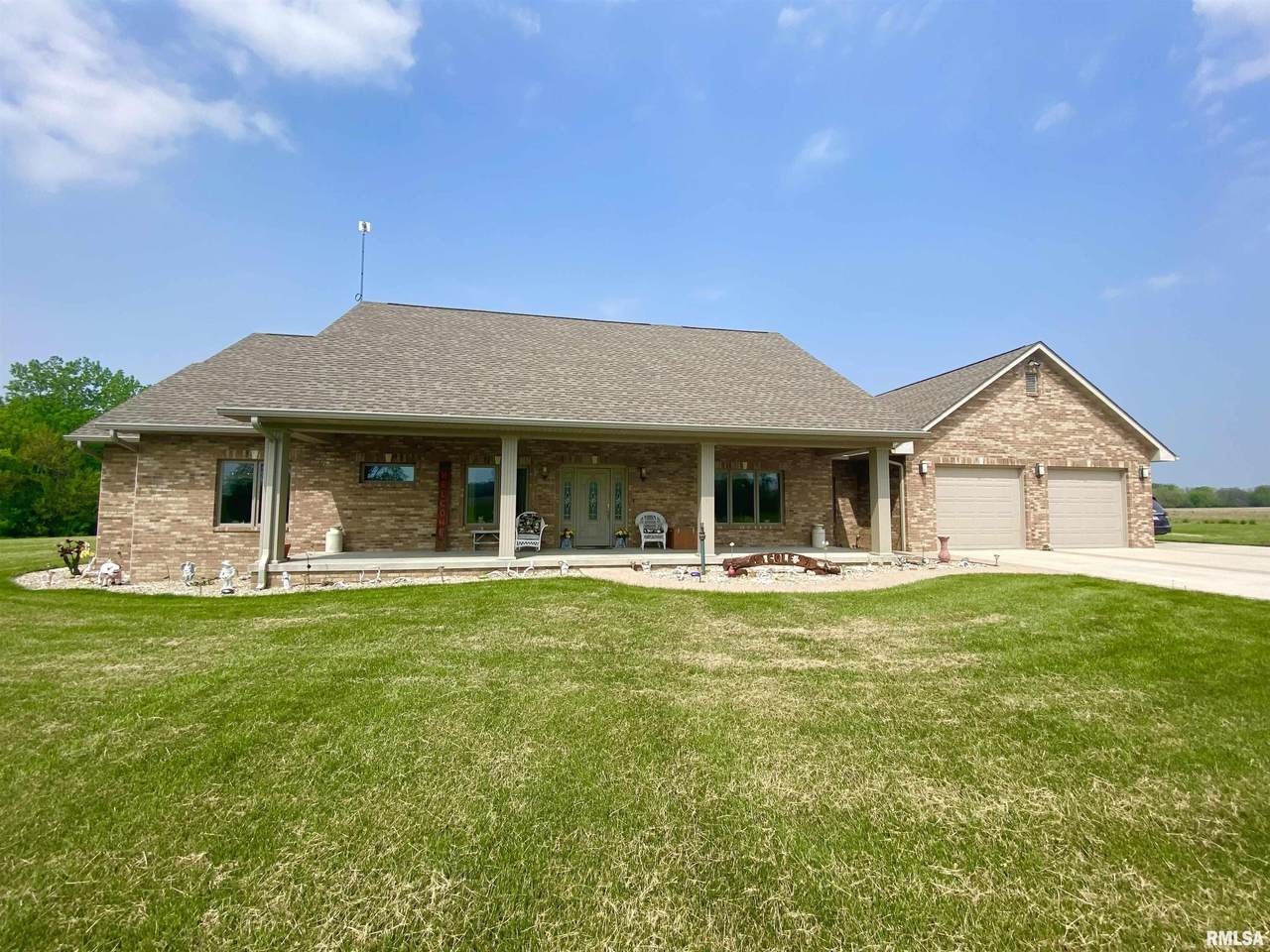 272 1350 Avenue - Photo 1
