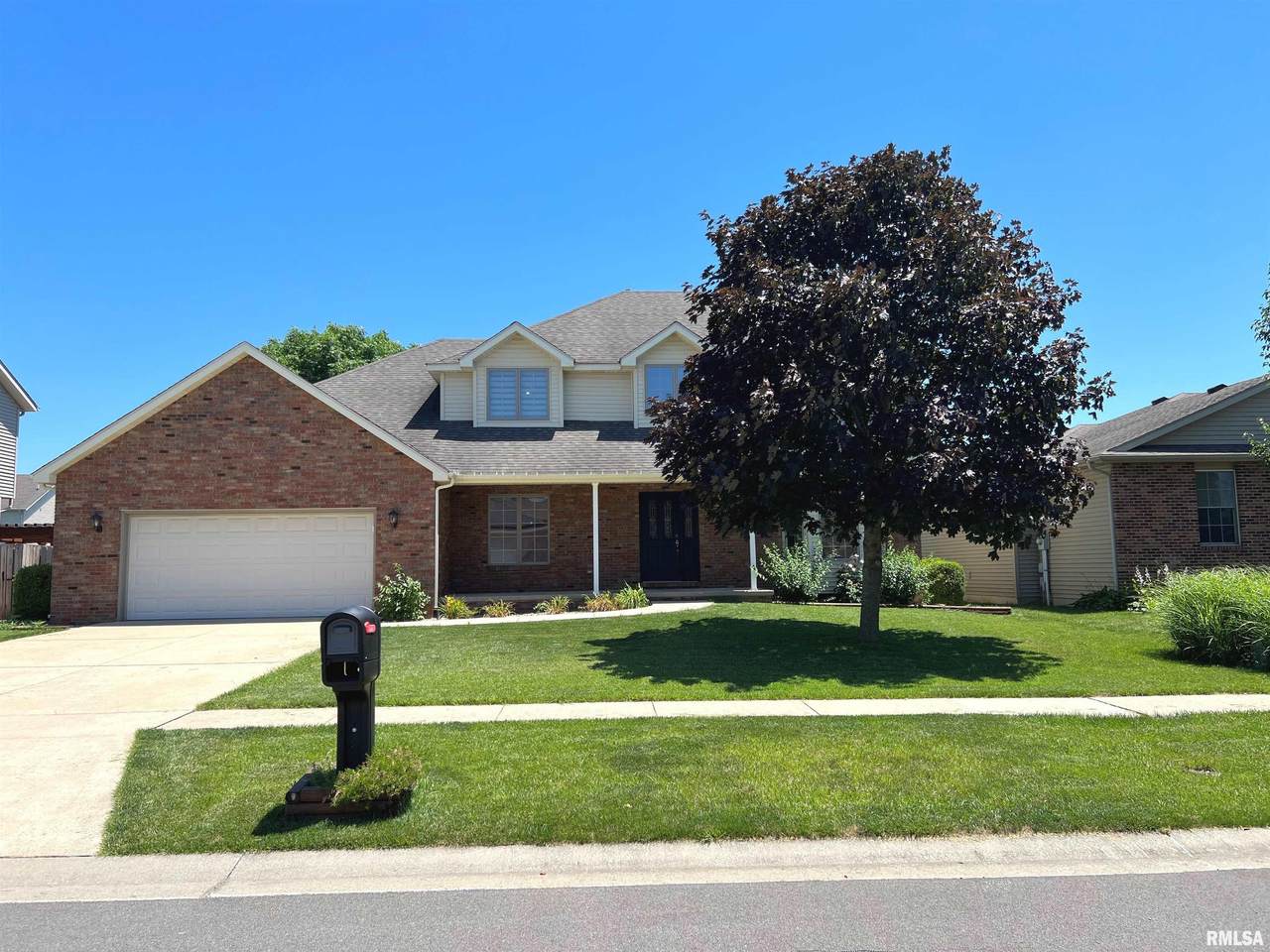 2924 Summerwood Drive - Photo 1