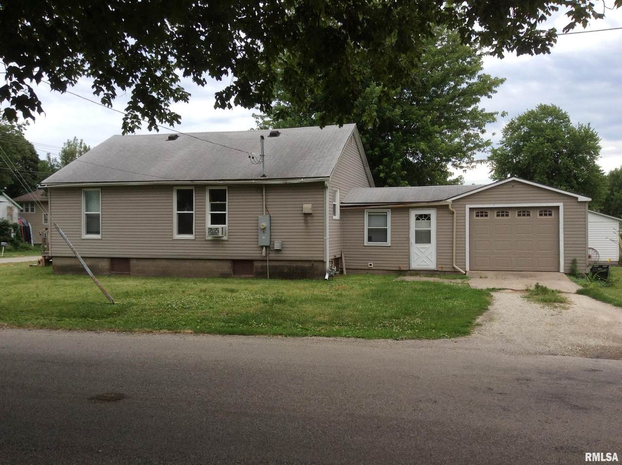 190 Broadway Street - Photo 1