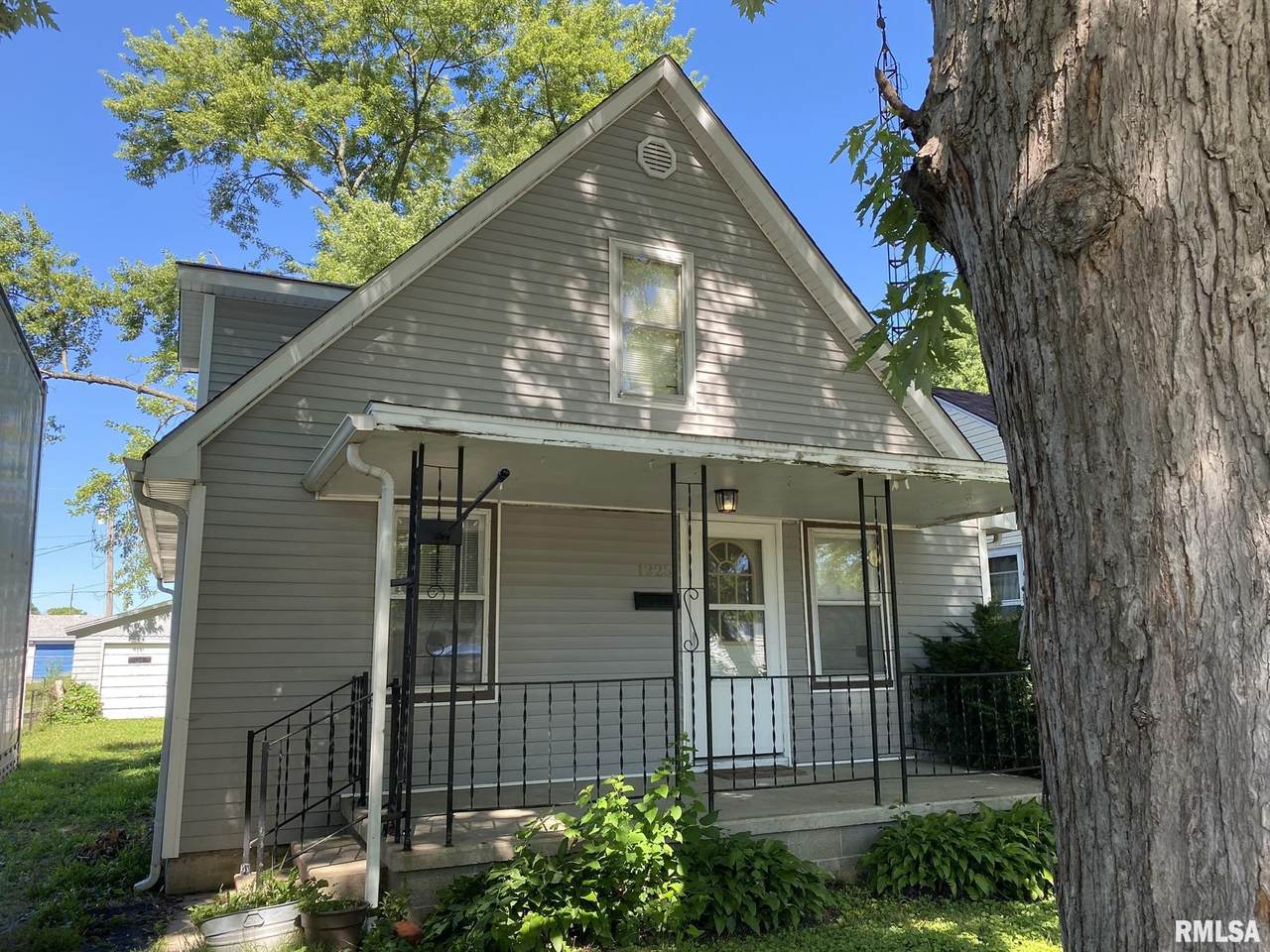 1225 Bengel Street - Photo 1