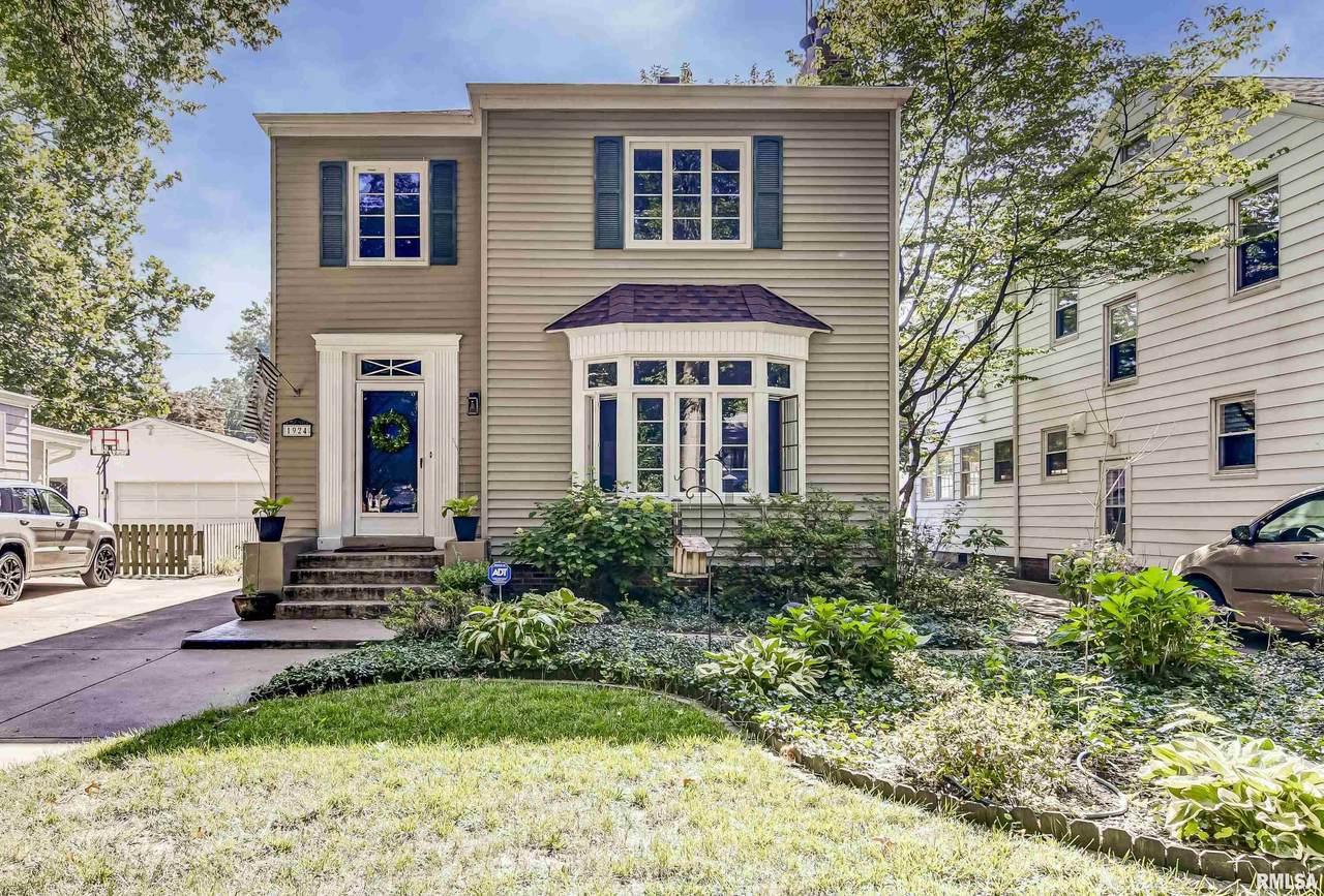 1924 Glenwood Avenue - Photo 1