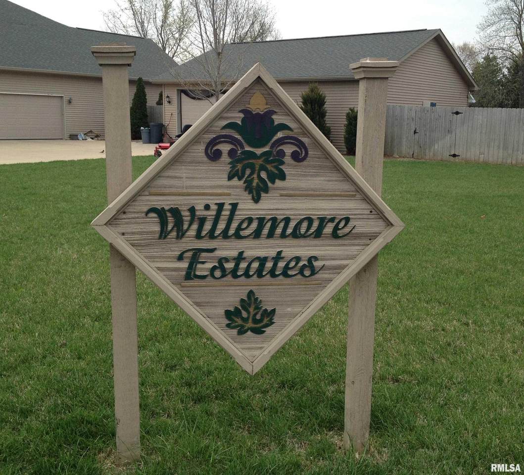 117 Huntington Drive - Photo 1