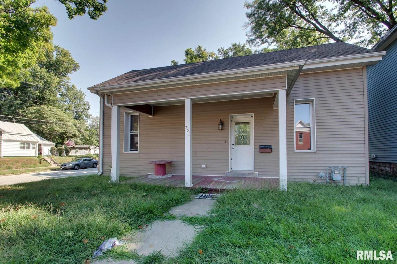 701 15TH Street - Photo 1