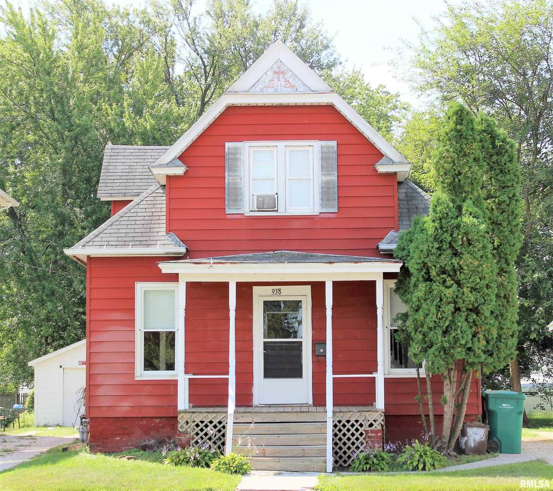 938 South Street - Photo 1