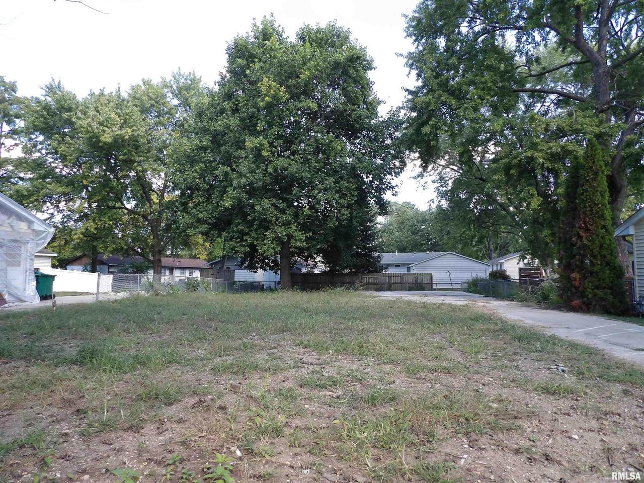 2513 Sandgate Road - Photo 1