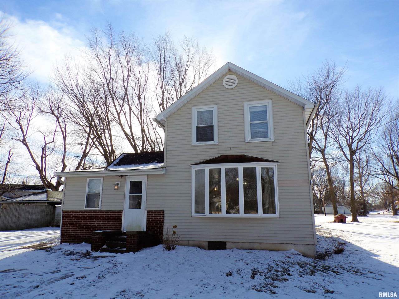 203 Monroe Street - Photo 1