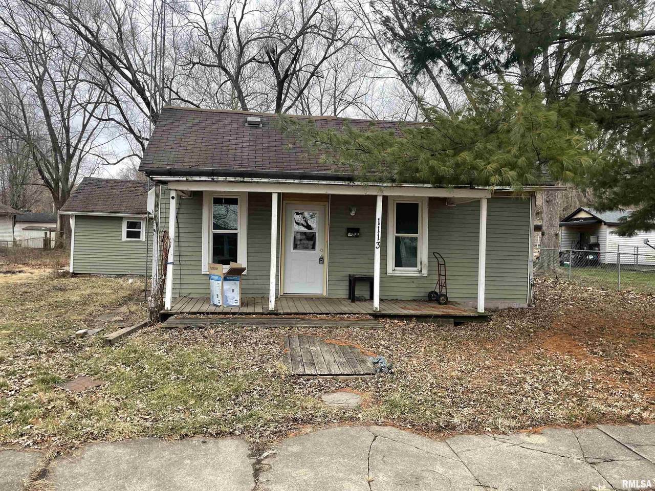 1113 4TH Street - Photo 1
