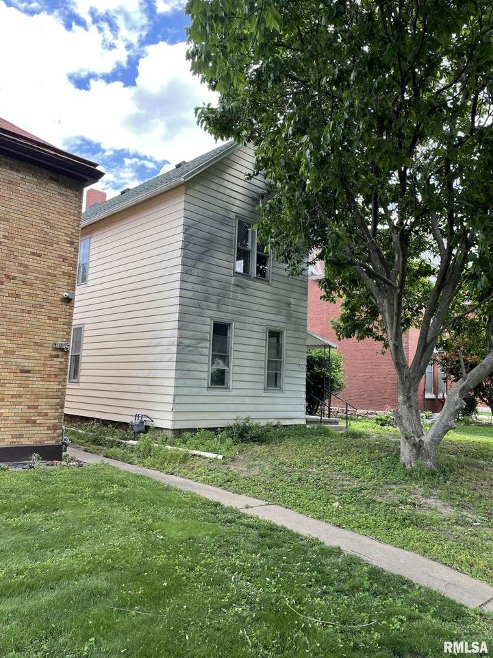 1105 Lind Street - Photo 1