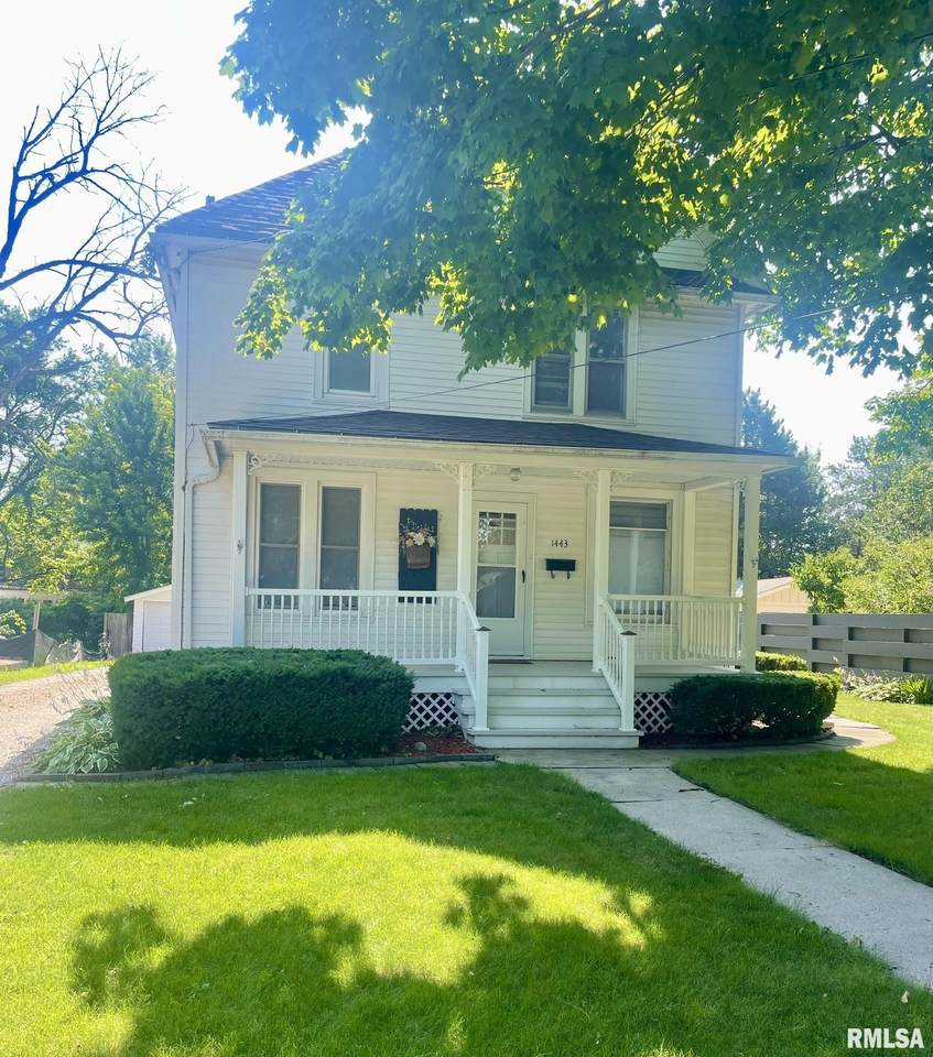 1443 Cherry Street - Photo 1