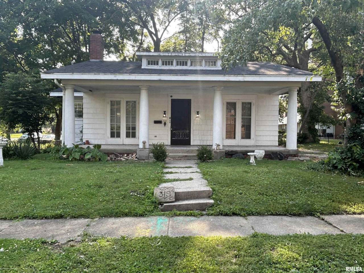319 Glenwood Avenue - Photo 1