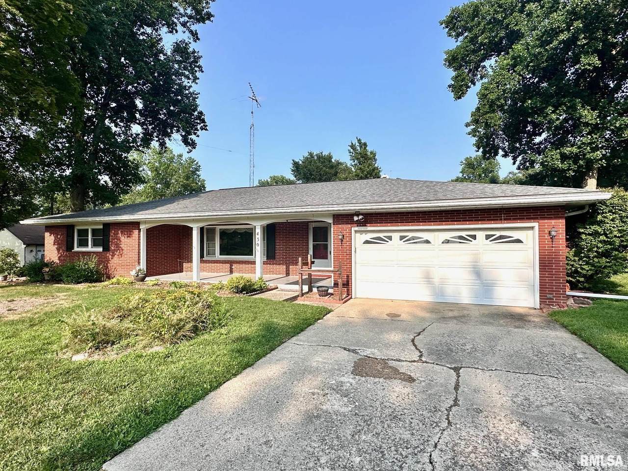 430 6TH Street - Photo 1