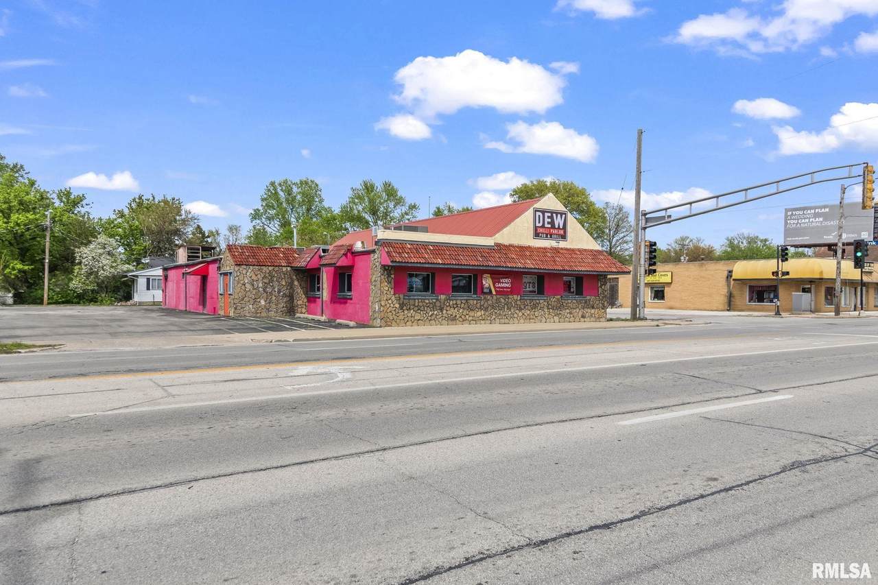 301 North Grand Avenue - Photo 1