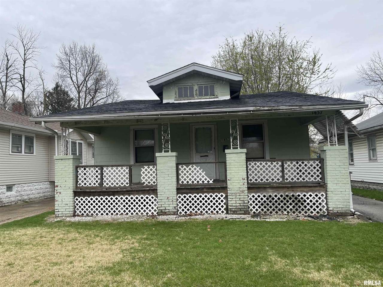 1437 Division Street - Photo 1