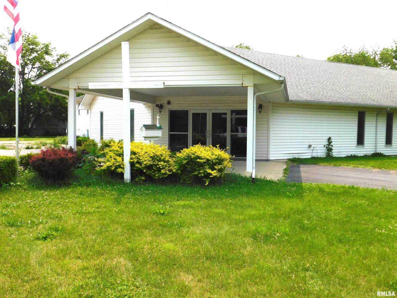 3436 Douglas Avenue - Photo 1